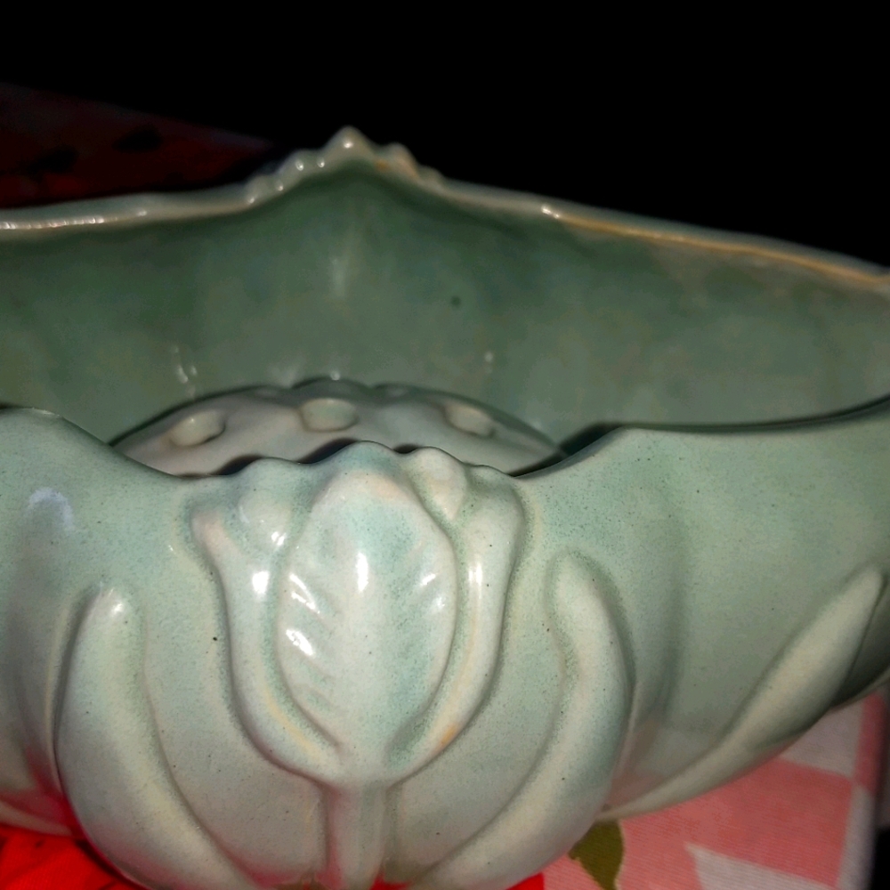 Tulip Vase with Frog
